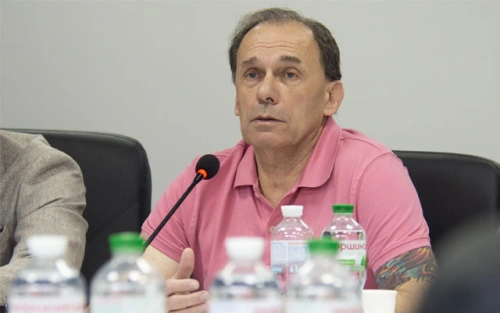 Expert consultations, confidentiality protection and the status of specialists: what concerns the defense